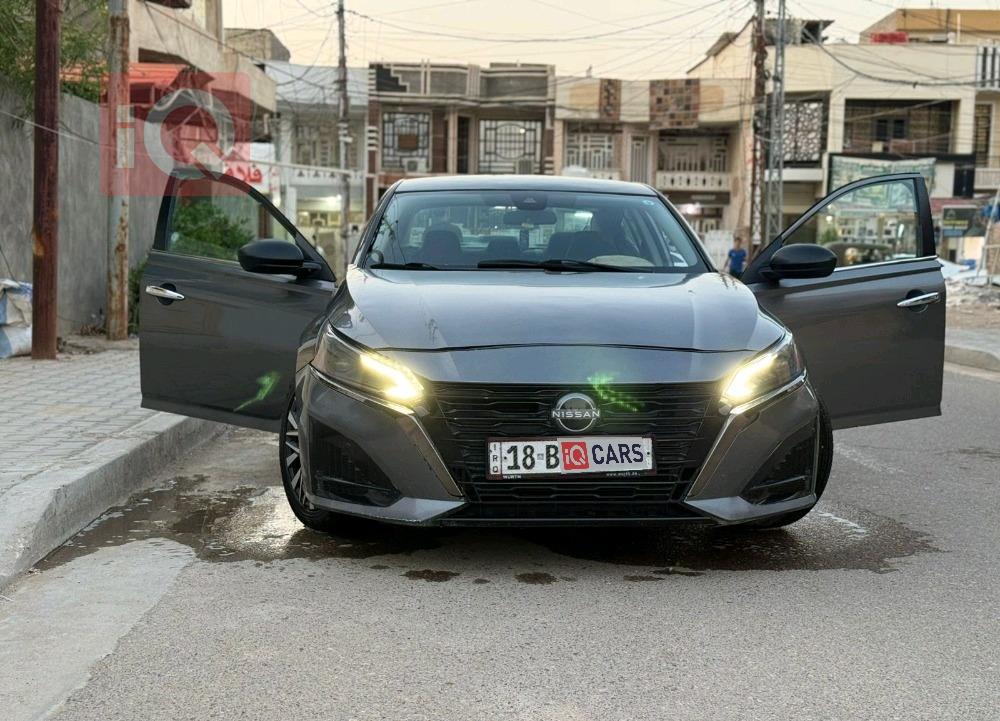 نيسان ألتيما